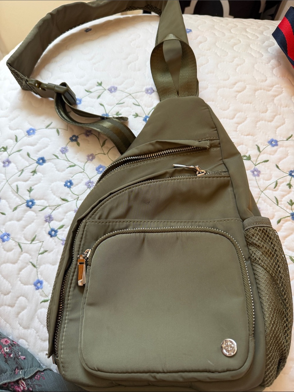 House of Harlow 1960 Olive Green Crossbody Sling Bag